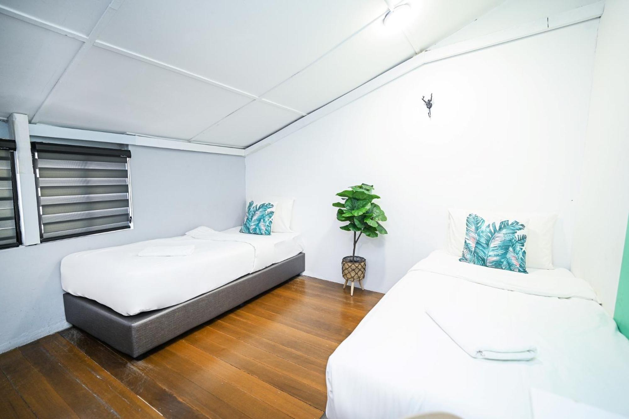 Swing & Pillows @ Beach Street George Town Ngoại thất bức ảnh